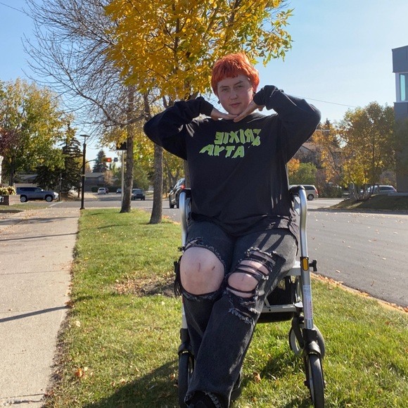 Meet your Posher, Ashtyn - Picture 1 of 1